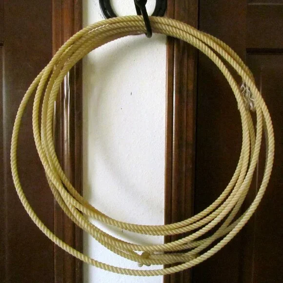 LASSO ROPE, 29 Ft BEGINNER'S POLY by CACTUS ROPES, LARIAT, CALF ROPING PRACTICE - Picture 6 of 6